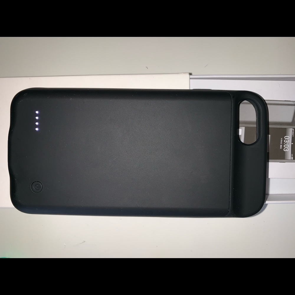 iPhone 7-6 Charger case